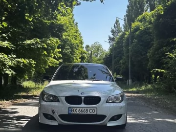 Авто BMW 5 Series 2004 № 7757279