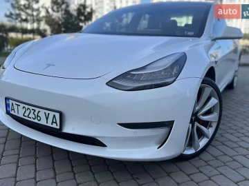 Авто Tesla Model 3 2019 № 7757351