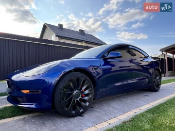 Авто Tesla Model 3 2023 № 7757388