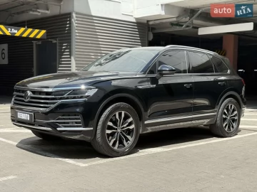 Авто Volkswagen Touareg 2018 № 7757437