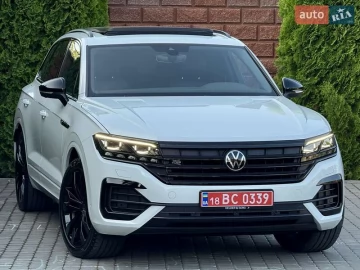 Авто Volkswagen Touareg 2022 № 7757444