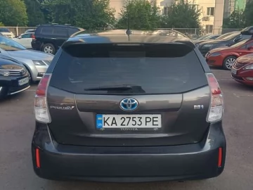 Авто Toyota Prius V 2015 № 7757901