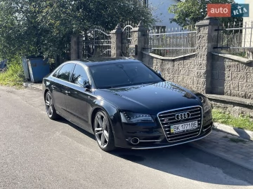 Авто Audi S8 2013 № 7757948