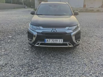 Авто Mitsubishi Outlander 2019 № 7758054