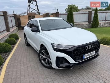Авто Audi Q8 2023 № 7758063