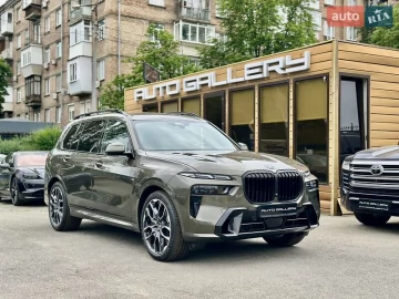Авто BMW X7 2023 № 7758070