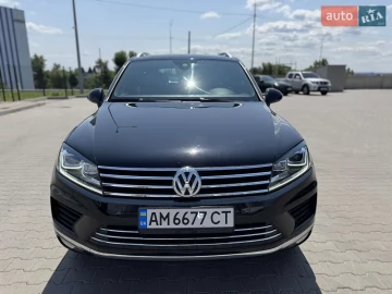 Авто Volkswagen Touareg 2017 № 7758113