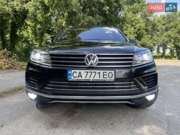 Авто Volkswagen Touareg 2017 № 7758140