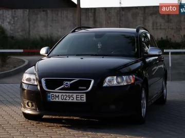 Авто Volvo V50 2010 № 7758270