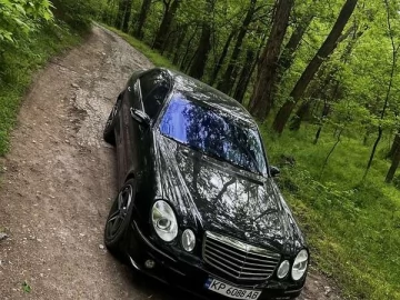 Авто Mercedes E-Class 2004 № 7758311