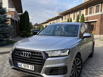 Авто Audi Q7 2016 № 7758434