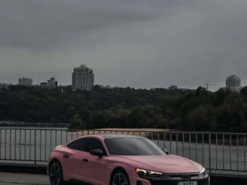 Авто Audi Rs E-Tron Gt 2022 № 7758442