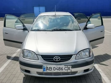 Авто Toyota Avensis 2002 № 7758809