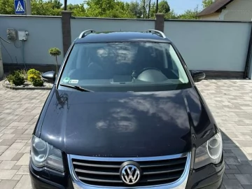 Авто Volkswagen Touran 2010 № 7758868