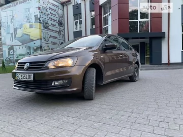 Авто Volkswagen Polo 2015 № 7759018