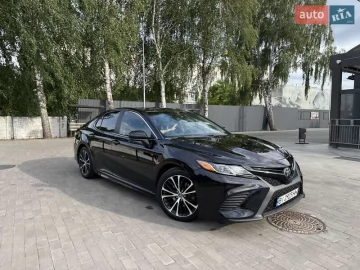 Авто Toyota Camry 2018 № 7759080