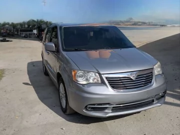 Авто Lancia Voyager 2013 № 7759103
