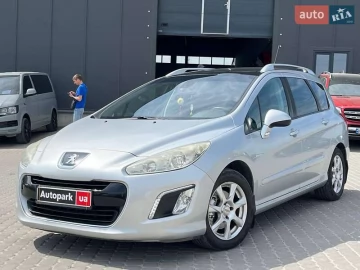 Авто Peugeot 308 2011 № 7759143