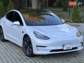 Авто Tesla Model 3 2018 № 7759172