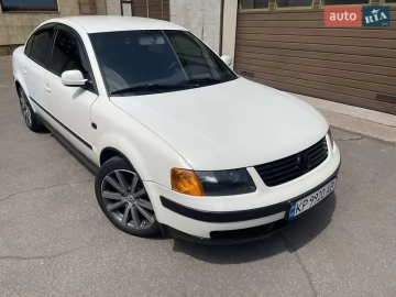 Авто Volkswagen Passat 1999 № 7759205