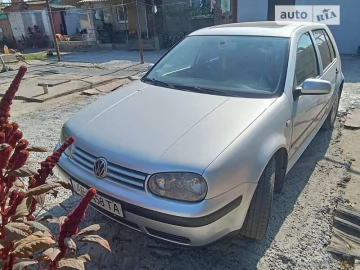 Авто Volkswagen Golf 2001 № 7759207