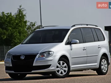 Авто Volkswagen Touran 2009 № 7759320