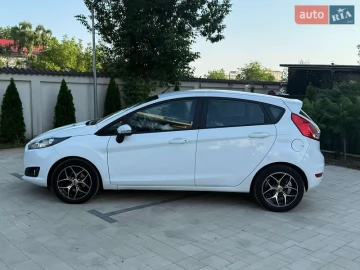 Авто Ford Fiesta 2015 № 7759333