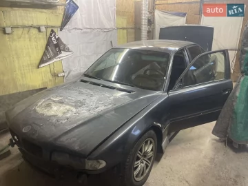 Авто BMW 7 Series 2000 № 7759418