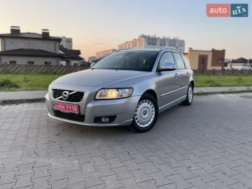 Авто Volvo V50 2012 № 7759617