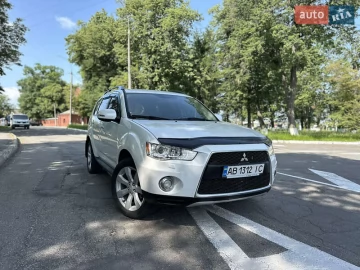 Авто Mitsubishi Outlander Xl 2012 № 7759635