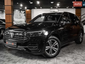 Авто Volkswagen Touareg 2019 № 7759714