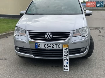 Авто Volkswagen Touran 2010 № 7759985
