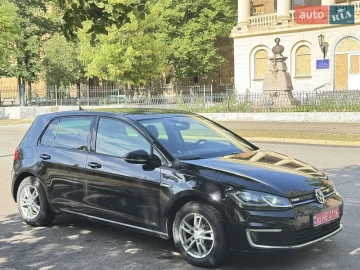 Авто Volkswagen E-Golf 2017 № 7760254