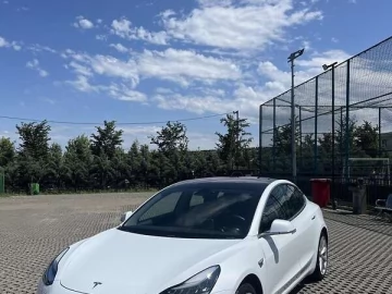 Авто Tesla Model 3 2018 № 7760487