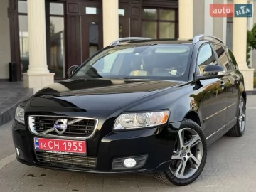 Авто Volvo V50 2012 № 7760647