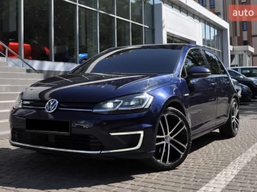 Авто Volkswagen E-Golf 2017 № 7760709