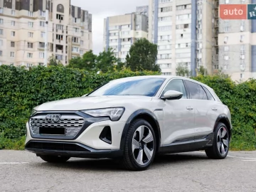 Авто Audi Q8 E-Tron 2024 № 7760937