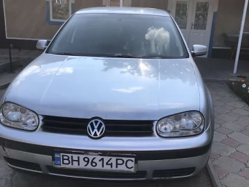 Авто Volkswagen Golf 2000 № 7761242