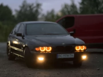 Авто BMW 5 Series 1999 № 7761247