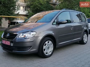 Авто Volkswagen Touran 2010 № 7761306