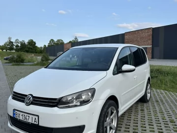 Авто Volkswagen Touran 2014 № 7761367