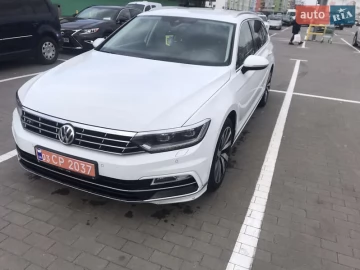Авто Volkswagen Passat 2018 № 7761594
