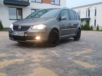 Авто Volkswagen Touran 2008 № 7761664