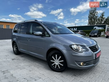 Авто Volkswagen Touran 2009 № 7762155