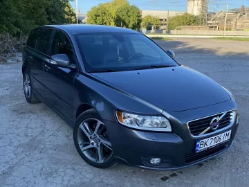 Авто Volvo V50 2012 № 7762224