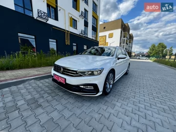 Авто Volkswagen Passat 2021 № 7762354
