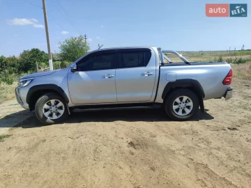 Авто Toyota Hilux 2016 № 7762668