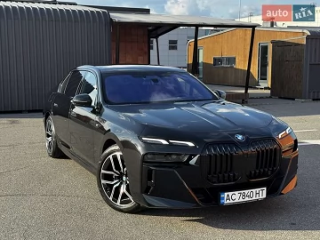 Авто BMW 7 Series 2023 № 7762688