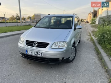 Авто Volkswagen Touran 2005 № 7762703