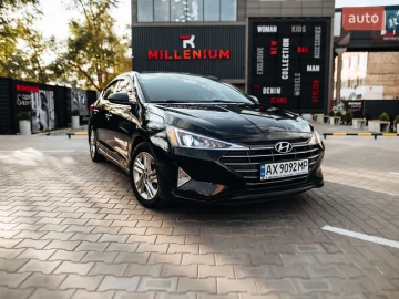 Авто Hyundai Elantra 2019 № 7762908